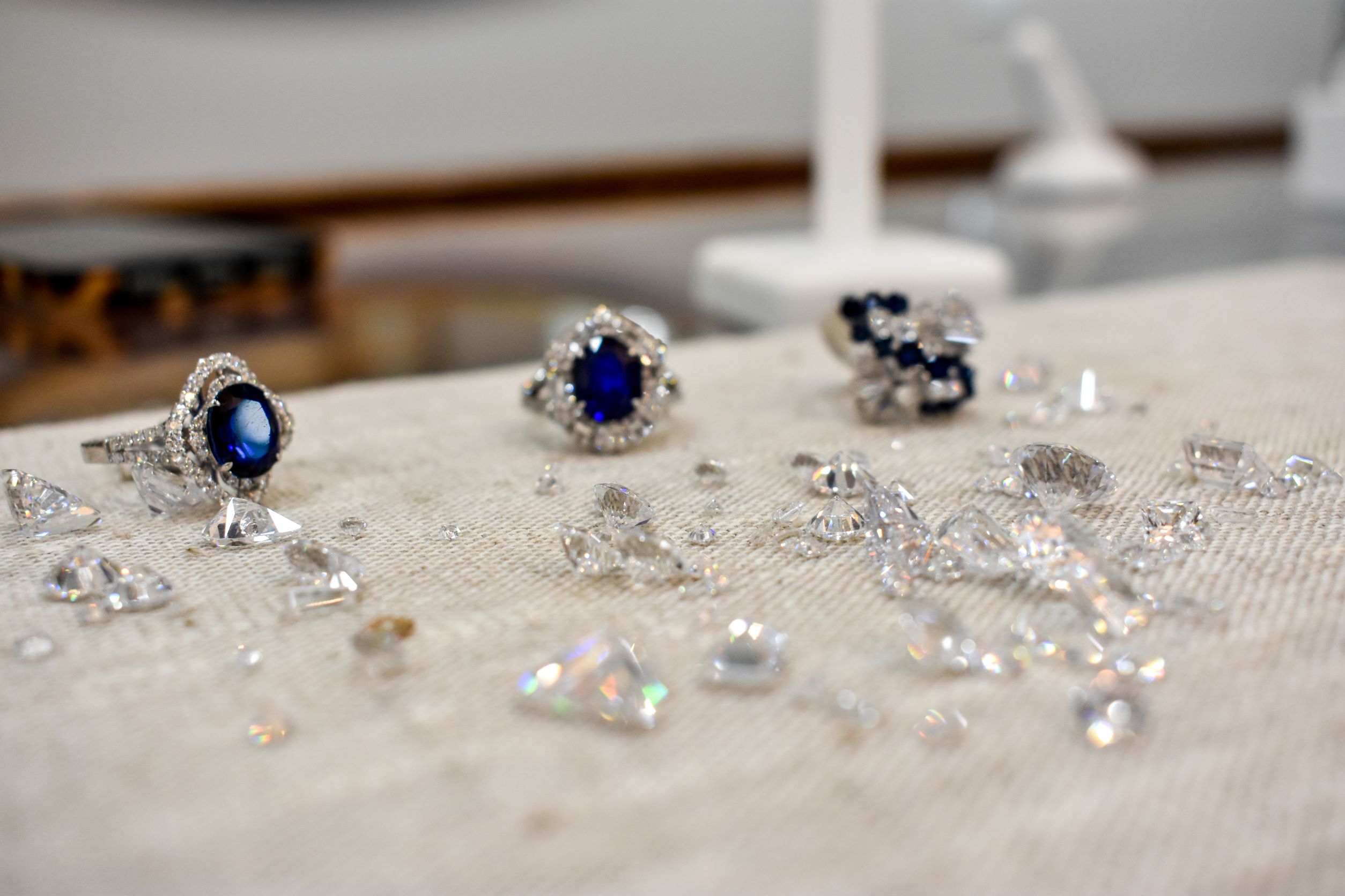 diamonds sapphires jewelery